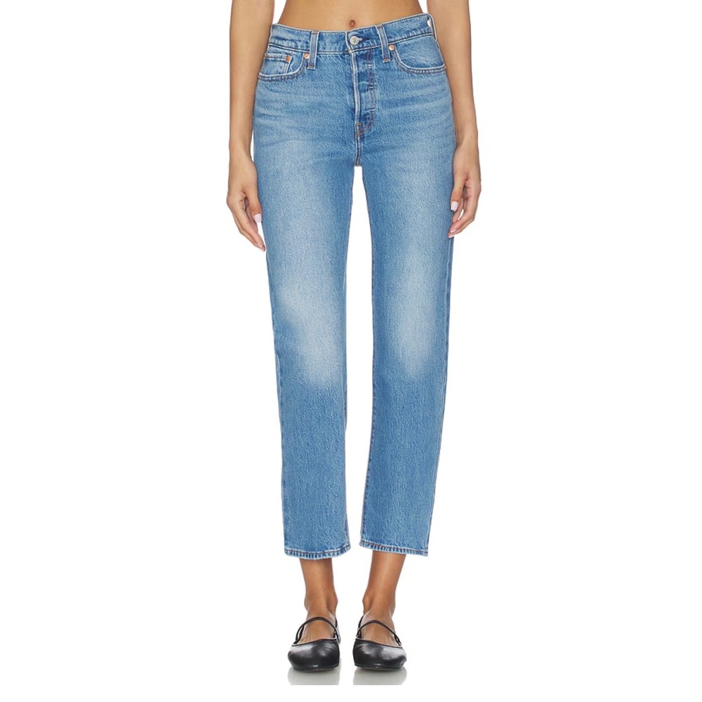 Levi's Wedgie Straight Leg Jeans Womens 28 Light Wash Blue Denim Button Fly
